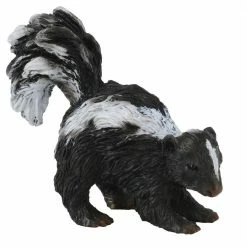 Flash Sale 🥰 Breyer Skunk ✨